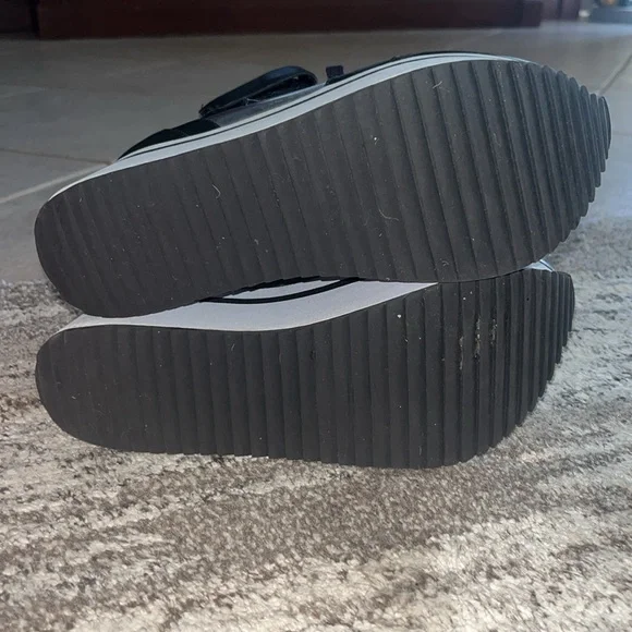 Ruthie Davis black platform sneakers - barely worn. Super comfortable. - Picture 4 of 9